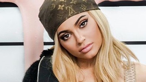 Kész őrület Kylie Jenner új videoklipje! Mi a fene történik itt?