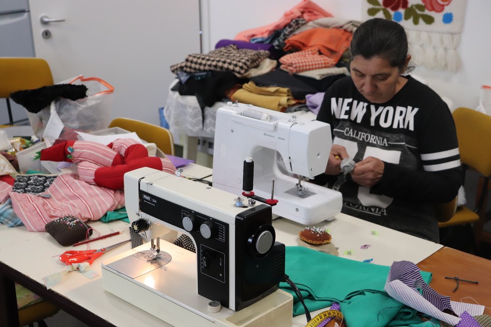 A varró workshopon hajgumi is készült.