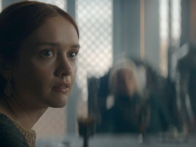 Tényleg szükség volt belerúgni egy kutyába? Ezrek háborodtak fel a Sárkányok háza új évadán