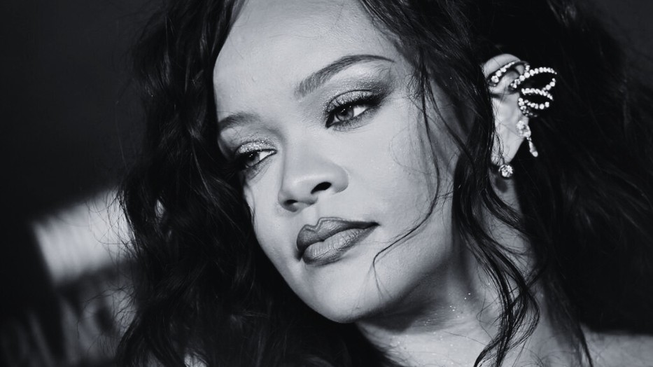 Rihanna gyászol