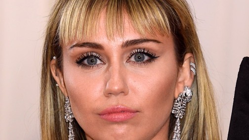 Wow! Megjelent Miley Cyrus új albuma, és nagyon elborult lett