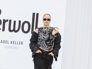 Elkeveredett reptéri bőröndök tartalmát álmodták újra a koppenhágai divathéten, varázslatos lett a végeredmény