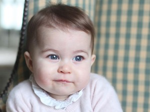 Szupercuki! Új fotók a kis Charlotte hercegnőről!