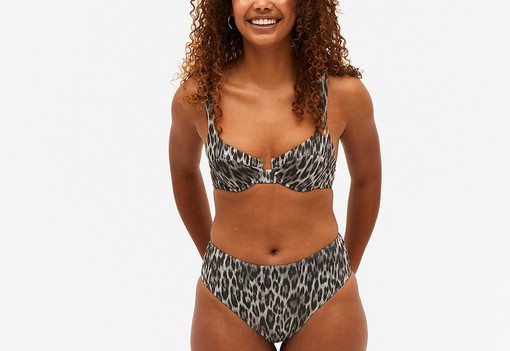 2023 legütősebb fürdőruha trendjeinek már a sztárok is behódoltak - íme a top fazonok