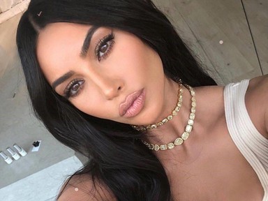 Kim Kardashian dereka akkora lett mint egy tízéves gyereké