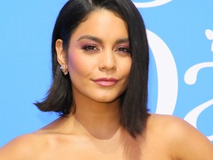 Vanessa Hudgens úgy zsonglőrködik a mintákkal, ahogy mi csak álmunkban mernénk