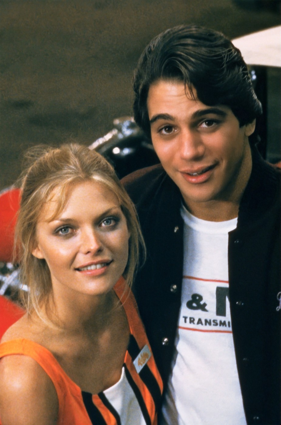 Michelle Pfeiffer egyik korai szereplése a Hollywood lovagjai című vígjátékban volt (1980), ahol a színésznő a bájos és életvidám Suzie Q-t alakította. A film a '60-as években játszódik, és a fiatalkori lázadásról szól.