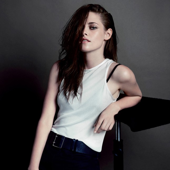 Kristen Stewart csapzott, unott, de dögös