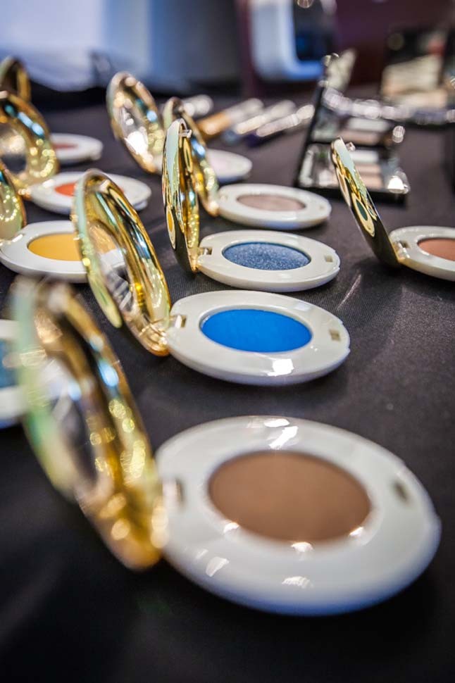 Bemutatkozik az arc divatja - szépségápolási termékekkel bővül a H&M kínálata