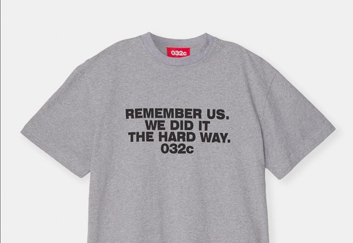 Jennifer Lawrence bemutatja 2024 nyarának legmenőbb ruhadarabját - Igen, erről a végtelenül egyszerű pólóról van szó!