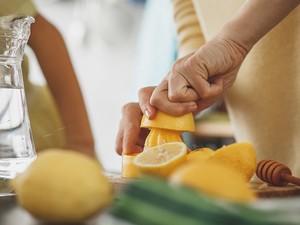 Ez történik a testeddel, ha egy hónapig citromos vizet iszol