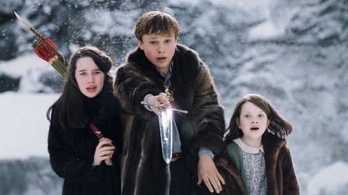 A Narnia-filmek kislánya majdnem belehalt egy fertőzésbe - Ilyen gyönyörű, felnőtt nő vált belőle