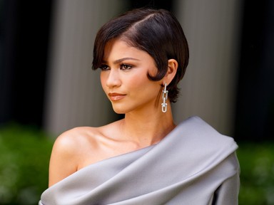 Zendaya éteri szépségként tündökölt, óriási szárnyakkal vonult végig a vörös szőnyegen