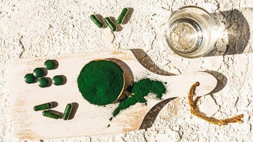 Őrület az új TikTok trend: Pár csepp klorofill reggel és egy hét alatt megszépülünk?