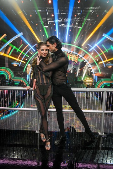 Szabó Zsófi meztelen-szettjéből csak úgy árad a szabadság és a magabiztosság 