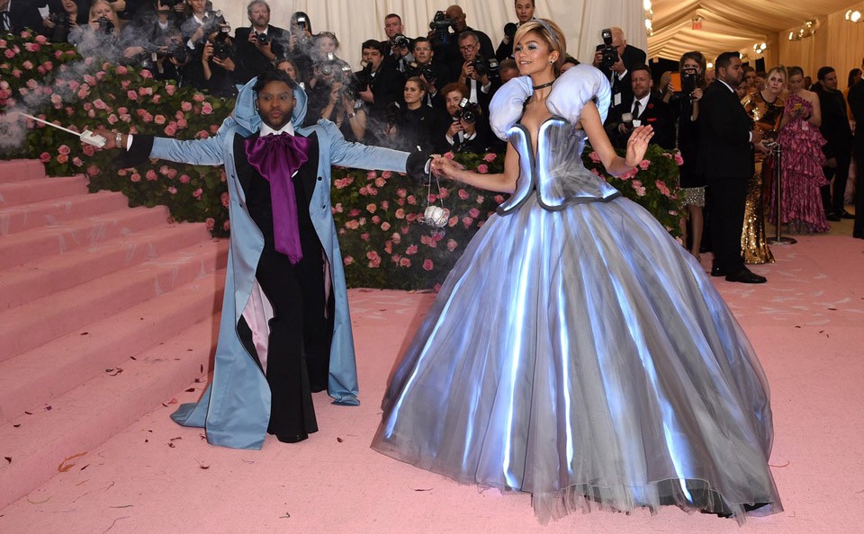  2019-ben látványosan vonult be a stylist és kedvenc sztárja a MET gálára