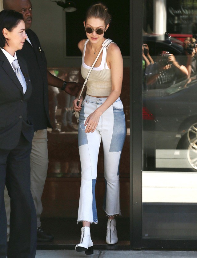Gigi Hadid streetstyle