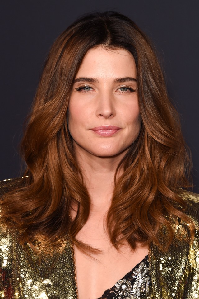 Nem is emlékszünk mikor volt utoljára ilyen hosszú Cobie Smulders haja. Gyönyörű!