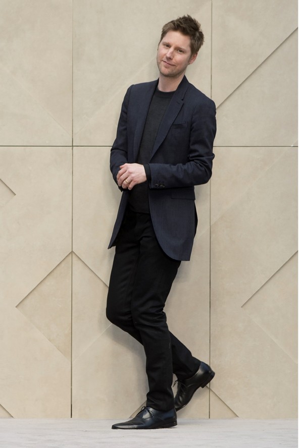 Christopher Bailey tovább táncol a Burberry élén