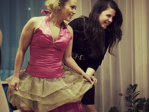 Vágó Zsuzsi kedvenc tervezőjének ruhájában