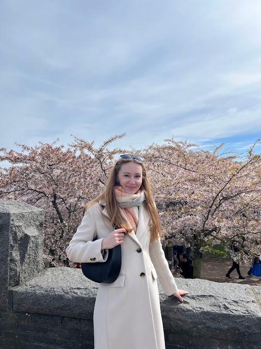 Bitter Eszter Dániába költözése egy régi online barátság ihlette gondolatból valósult meg, és ma már építész és világítástechnikai tervezőként dolgozik ott.