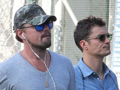 Képek elalváshoz: Orlando Bloom és Leonardo DiCaprio pancsolnak
