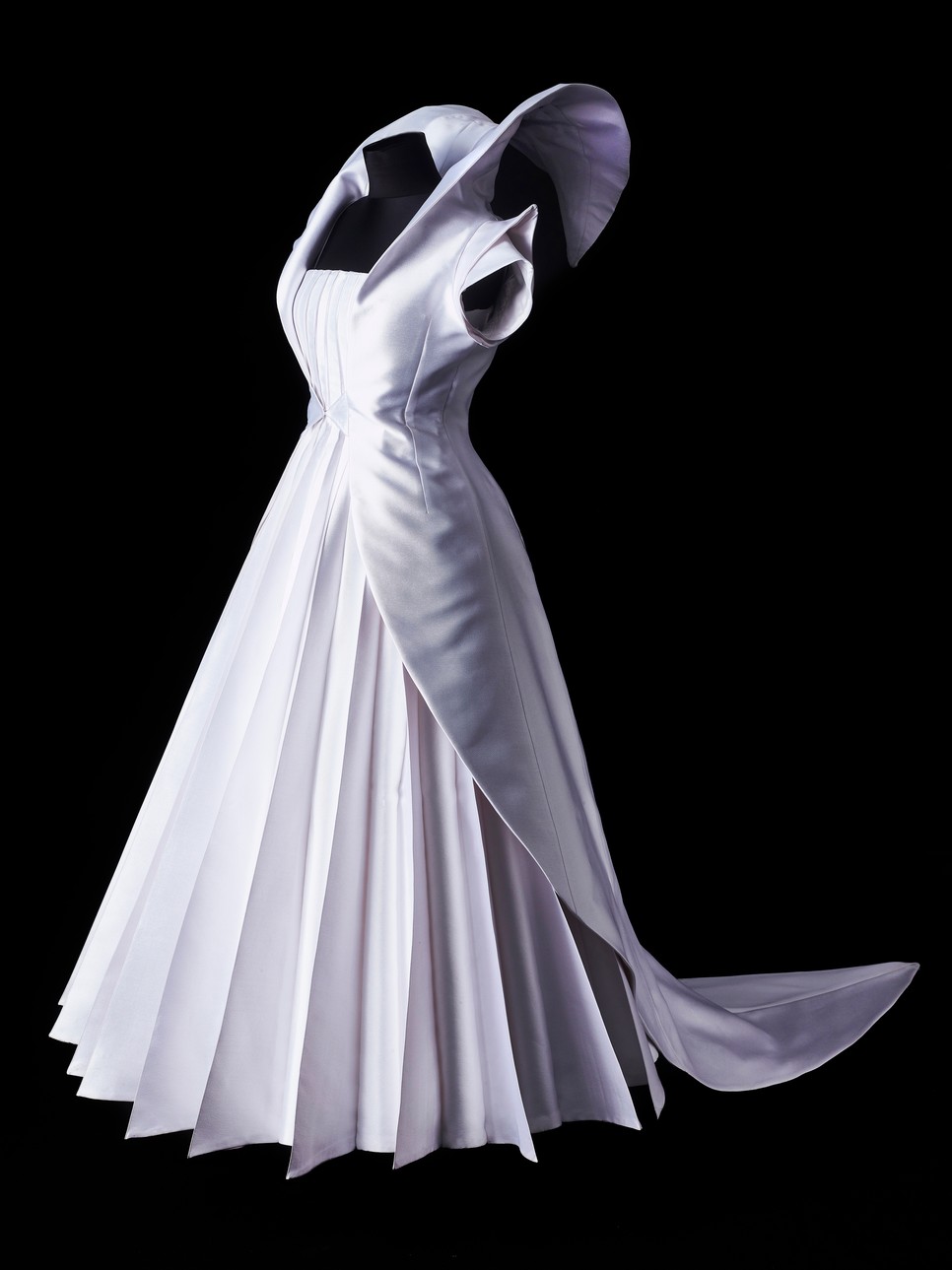 Viola esküvői ruhája