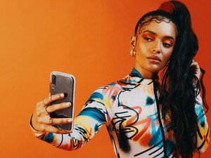 Nem túlzunk, ha úgy látjuk, egy poszt világokat dönthet meg, ezért akar mindenki influenszer lenni