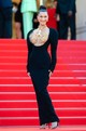 Bella Hadid Schiaparelliben a Cannes-i Filmfesztiválon