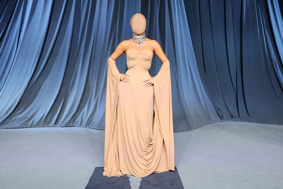 Bizony, ez itt Kim Kardashian