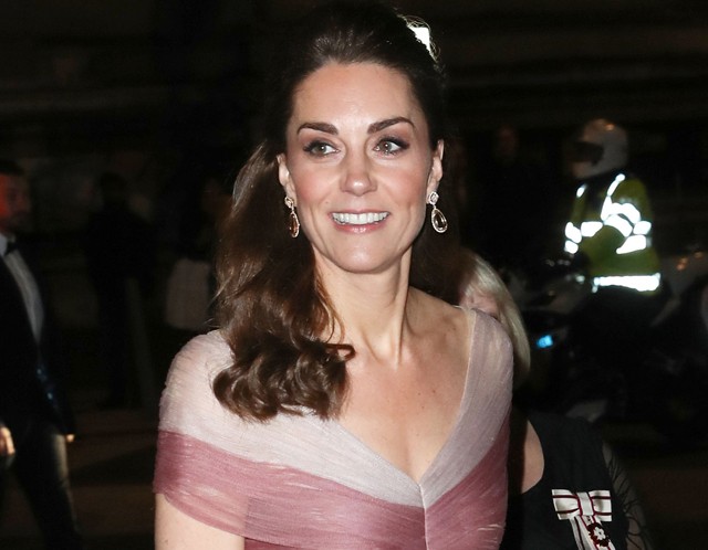 Lélegzetelállító: Katalin hercegnét élete legszebb estélyi ruháját viselte