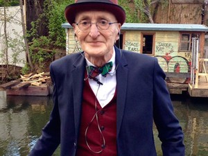 Mindenki imádja a hipszter nagypapát!