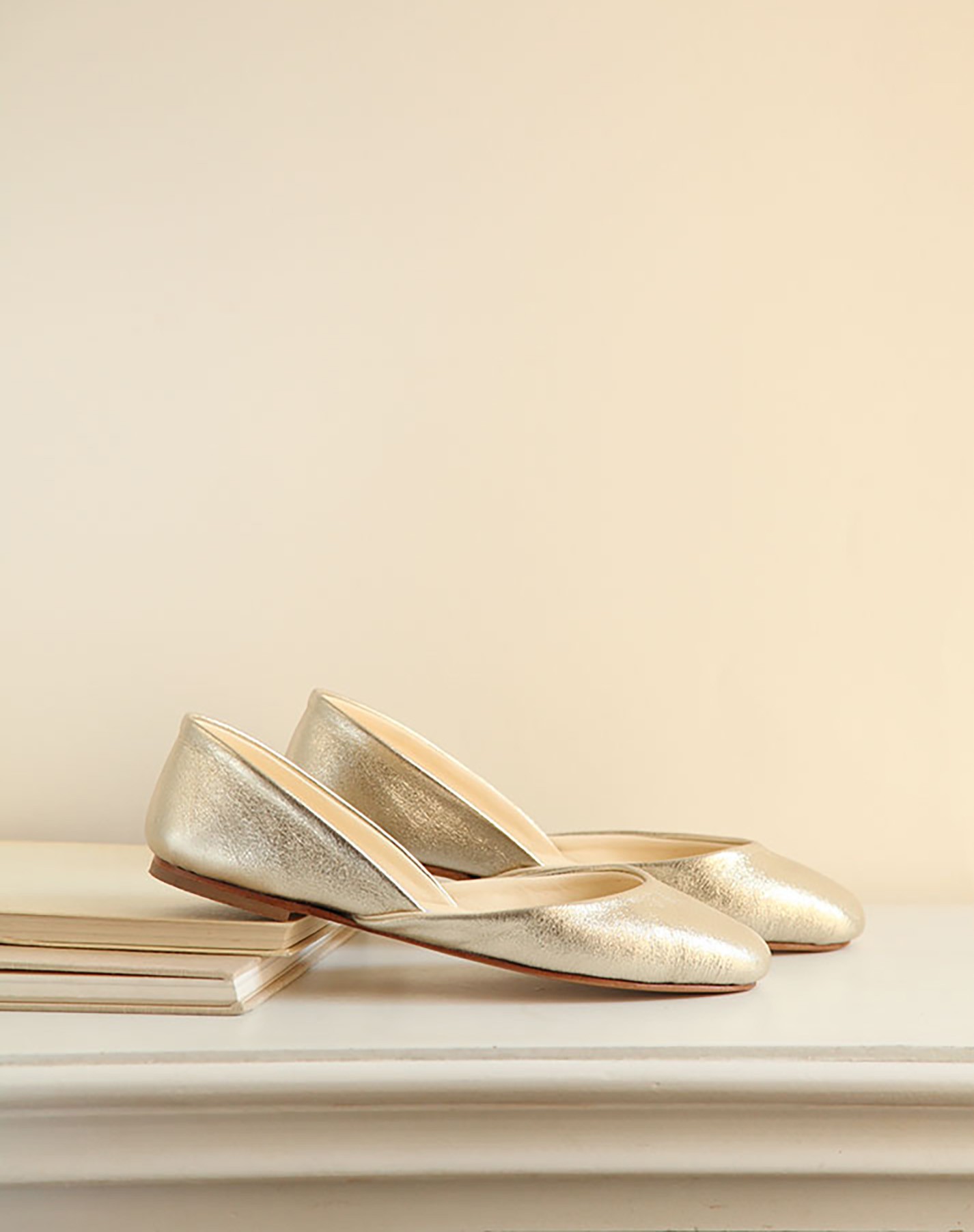 The White Ribbon, Gold Sparkle balerinacipő