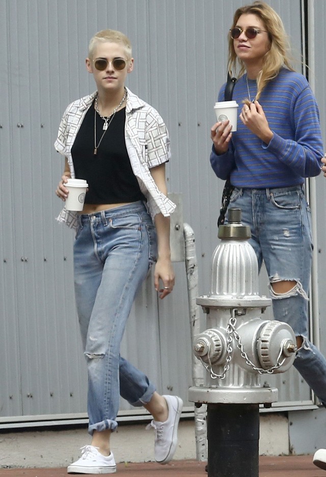 Kristen Stewart és Stella Maxwell