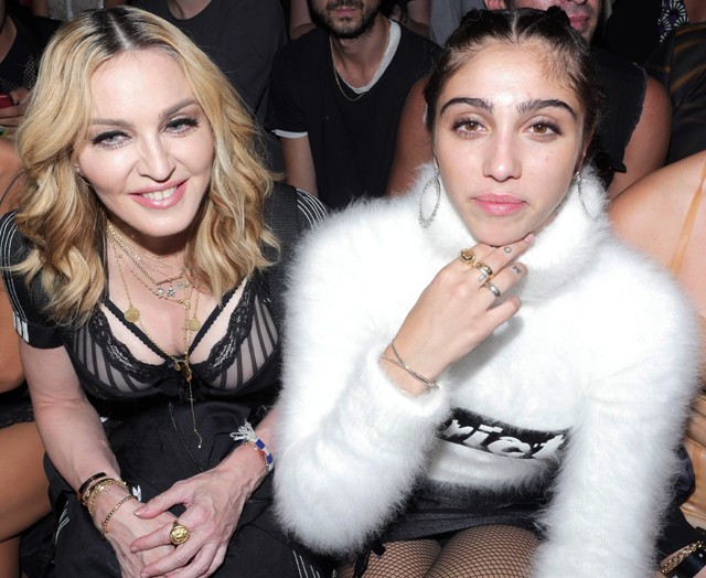 Mire egyet pislantottunk, Madonna lánya meghódította a divatvilágot