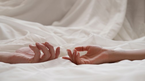 Nem kötelességed kielégíteni őt! Számtalan nő és férfi kudarcnak éli meg, ha a párja nem jut el a csúcsra!