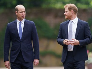 Innen tudta Vilmos herceg, hogy Harry herceggel darabjaira hullik a kapcsolatuk, már előre megérezte a bajt
