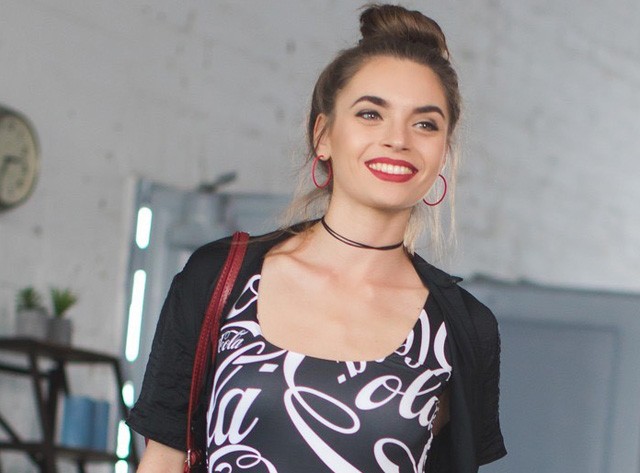 Miss Balaton egy vagány bakanccsal búcsúzik a Gardróbnaplótól