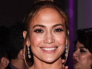 Jennifer Lopez ingruháját azonnal el akarjuk lopni