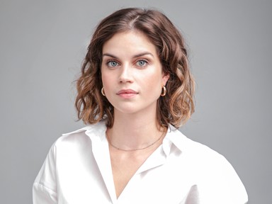 Szász Júlia: „A terápiának köszönhetően a traumatikus élmények mára inkább csak rossz emlékekké szelídültek ”