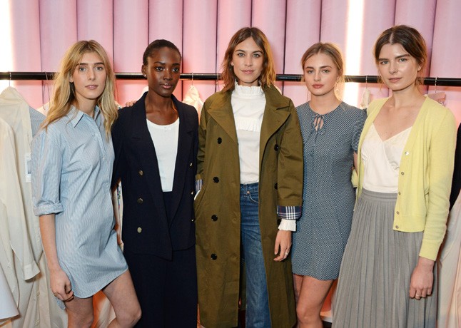 Alexa Chung a Marks & Spencer számára tervezett kollekciót