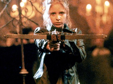 Sarah Michelle Gellar felvette ezt az ikonikus Buffy-ruhát 23 év után, és még mindig tökéletesen jó rá