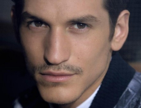 Bajusszal vagy anélkül - ez itt a kérdés (Tesztfotó: WhyNotMilan)