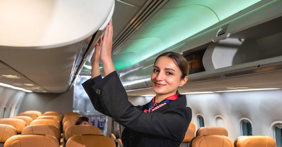 Mennyit keres egy légiutas-kísérő? Egy aktívan dolgozó stewardess válaszolta meg a kérdést