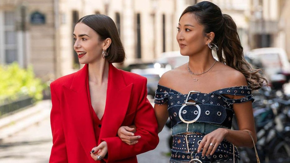 Az Emily Párizsban új évadában a fehérneműk kerülnek előtérbe