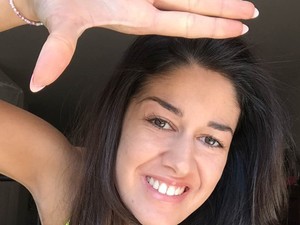 Singh Viki otthon edz