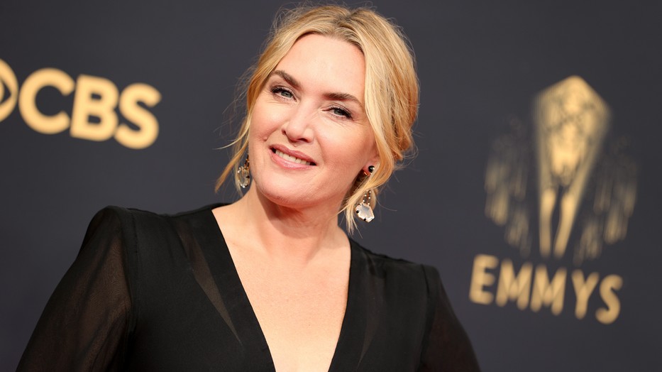 Kate Winslet Hollywood királynőjeként harcol a női test sokszínűségének elfogadásáért, a 2021-es Emmy gálán is
