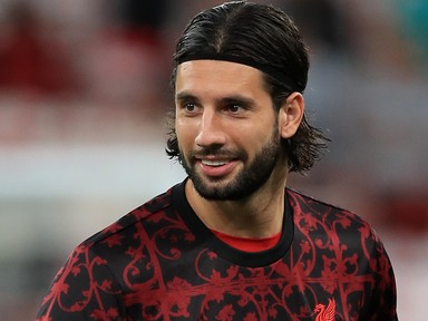 Szoboszlai Dominik felesége bensőséges családi fotót posztolt, ritkán látni így őket