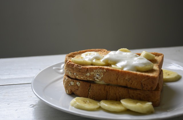 Banános-joghurtos toast