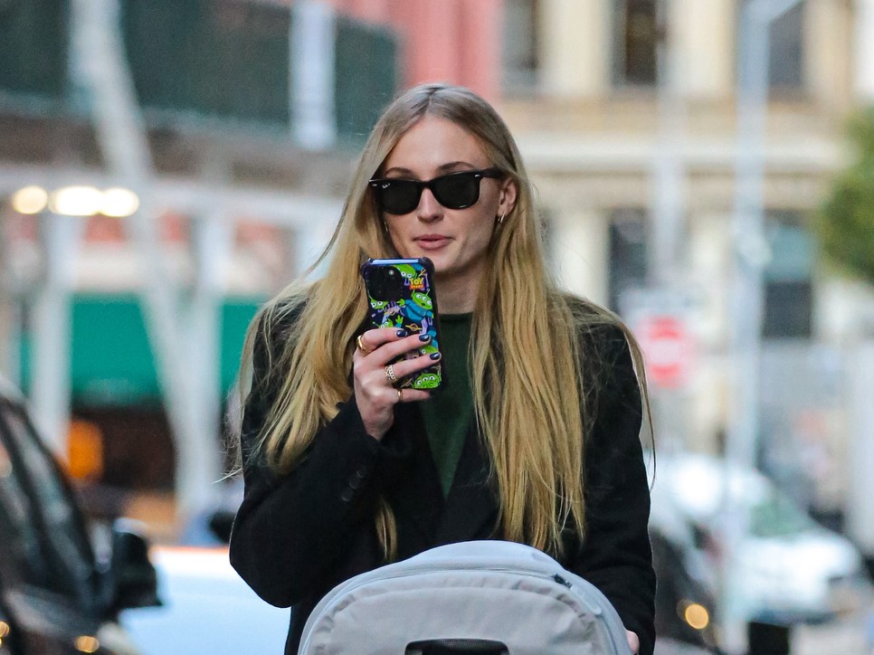 A színésznő végül elhozhatta gyermekeit New Yorkból